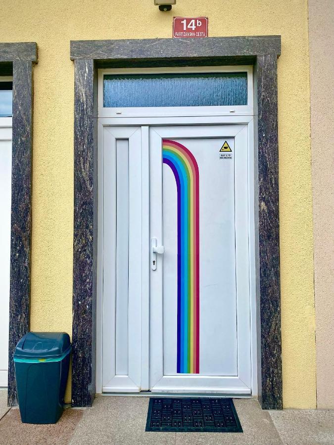 Rainbow House Rooms Maribor Bagian luar foto